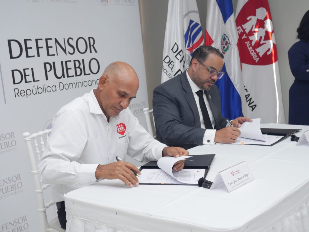 Fe y Alegría y Defensor del Pueblo firman acuerdo de colaboración